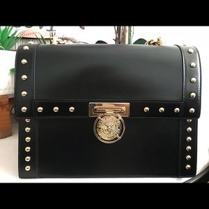 Balmain
Smooth Studded Leather Shoulder Bag